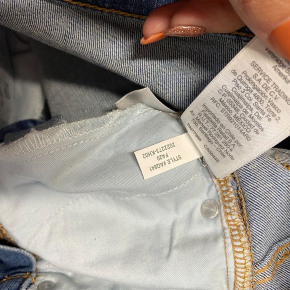 J.Crew Jeans 9" High-rise Toothpick in Buffalo Wash Skinny Raw Hem - Picture 8 of 8